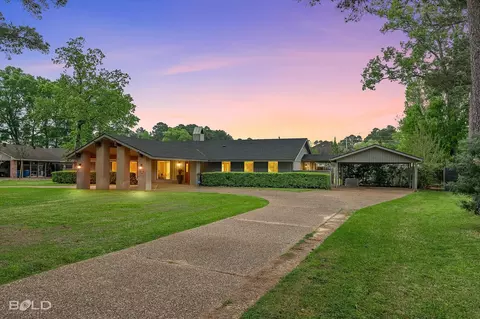9450 Red Oak Ln, Shreveport, LA 71106