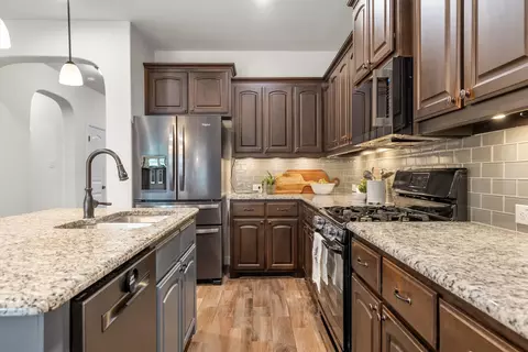 Kitchen - 700 Gannet Trl, Argyle, TX 76226 photo 2 of 2