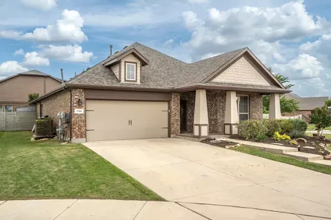 Exterior - 700 Gannet Trl, Argyle, TX 76226 photo 3 of 9