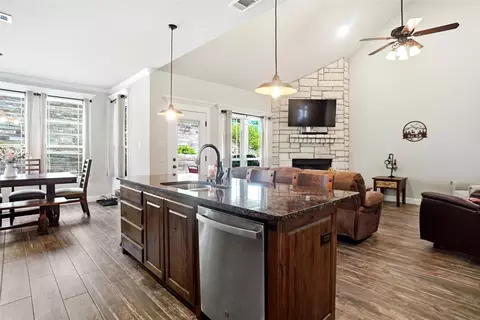 Kitchen - 1024 Tex Ln, Springtown, TX 76082 photo 3 of 4