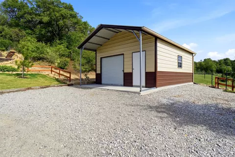Exterior - 1024 Tex Ln, Springtown, TX 76082 photo 4 of 15
