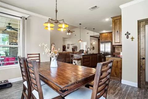 Dining - 1024 Tex Ln, Springtown, TX 76082 photo 2 of 3