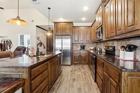 Kitchen - 1024 Tex Ln, Springtown, TX 76082 photo 2 of 4