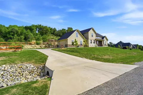 Exterior - 1024 Tex Ln, Springtown, TX 76082 photo 15 of 15