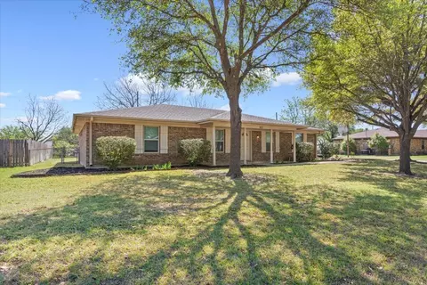 103 York Dr, Lorena, TX 76655