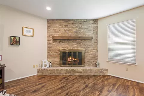 Living - 103 York Dr, Lorena, TX 76655 photo 2 of 3