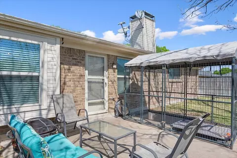 Exterior - 103 York Dr, Lorena, TX 76655 photo 3 of 7