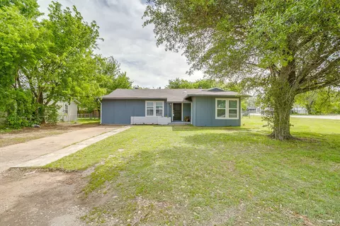 500 N Main St, Joshua, TX 76058