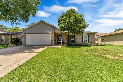 4113 Juneberry St, Fort Worth, TX 76137