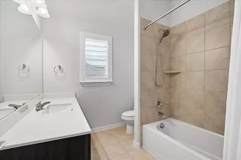 Bath - 2721 Rotherham St, Prosper, TX 75078 photo 4 of 4