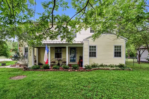 1014 Commerce Dr, Greenville, TX 75401