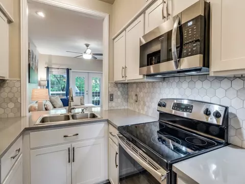 8550 Fair Oaks Xing #115, Dallas, TX 75243