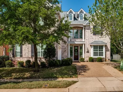 8561 Navisota Dr, Lantana, TX 76226