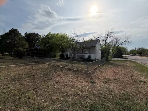 1350 Lillius St, Abilene, TX 79603