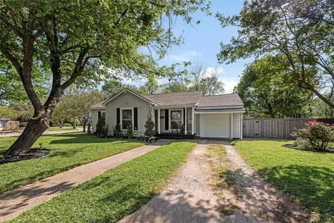 401 Elizabeth St, Terrell, TX 75160