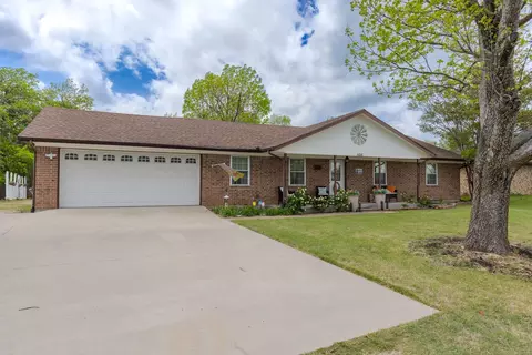 Exterior - 604 E Fm 272, Celeste, TX 75423 photo 8 of 10