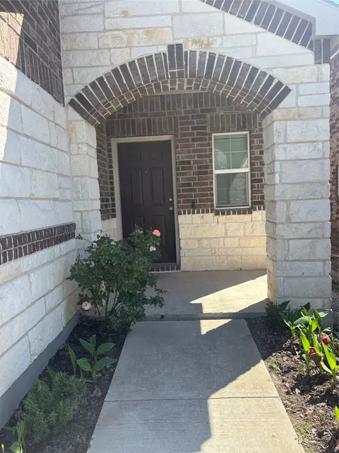1103 Castroville Dr, Forney, TX 75126