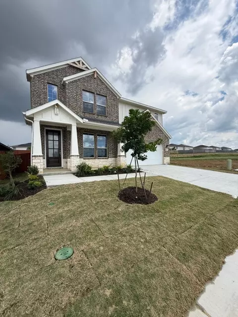 845 Elmstead Dr, Fort Worth, TX 76108