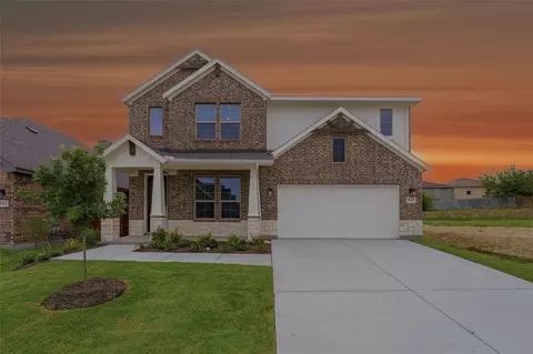 845 Elmstead Dr, Fort Worth, TX 76108