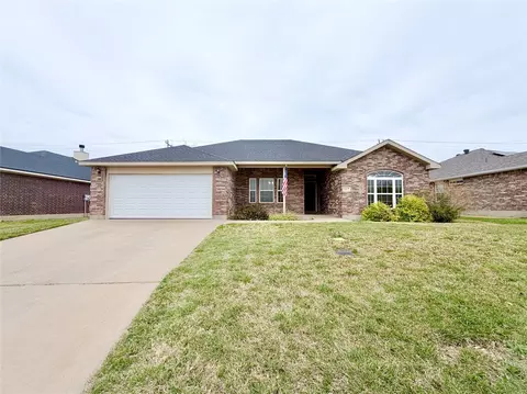5617 Yellow Brick Rd, Abilene, TX 79602