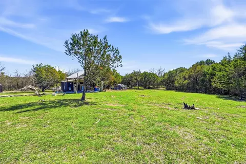 9009 E Prairie Ridge Ct, Cleburne, TX 76033