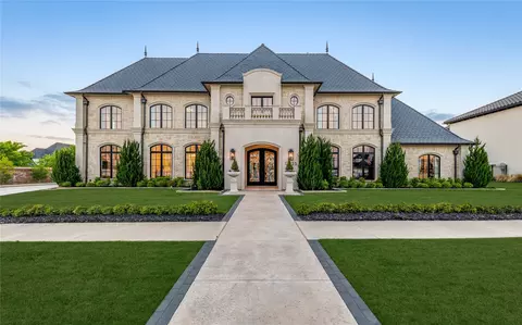 12425 Farmstead Dr, Frisco, TX 75033