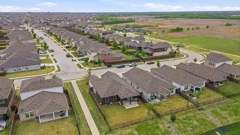 View/Area - 960 Tule Dr, Aubrey, TX 76227 photo 2 of 4