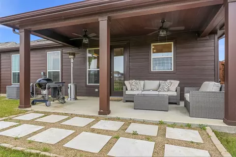 Exterior - 960 Tule Dr, Aubrey, TX 76227 photo 5 of 6
