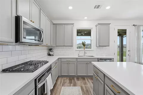 Kitchen - 960 Tule Dr, Aubrey, TX 76227 photo 5 of 5