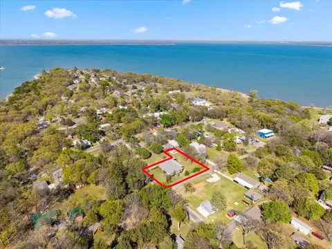 186 Plantation Ave, Pottsboro, TX 75076