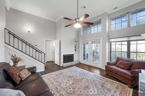 Living - 2901 Lake Shore Dr #407, Waco, TX 76708 photo 4 of 4