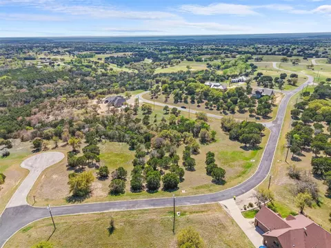 7513 St Andrews Loop, Cleburne, TX 76033 photo 3
