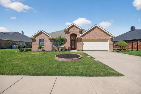 1006 Diane St, Aubrey, TX 76227