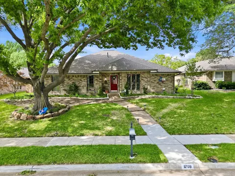 1709 Callaway Dr, Plano, TX 75075