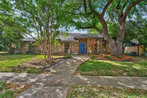 10128 Cimmaron Trl, Dallas, TX 75243