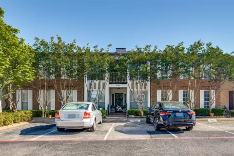 5833 Copperwood Ln #1132, Dallas, TX 75248