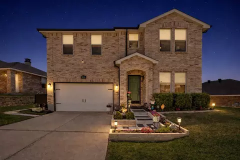 3226 Clydesdale Dr, Denton, TX 76210