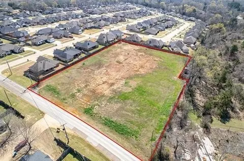 600 Hagan Rd, Whitehouse, TX 75791