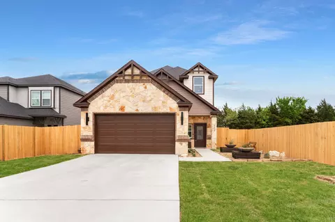 232 Hilltop Dr, Ennis, TX 75119