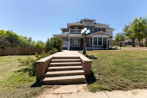 1115 Austin St, Coleman, TX 76834