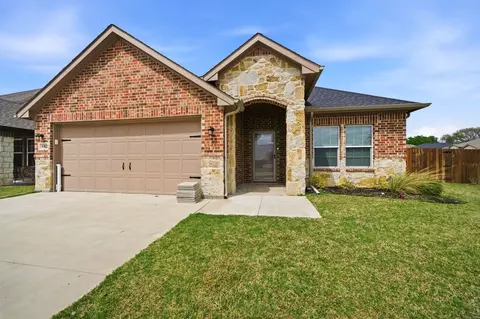 602 Moseley Ln, Greenville, TX 75402