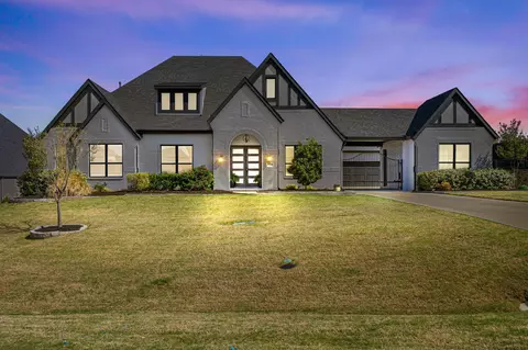 710 Singing Water Dr, Rockwall, TX 75087