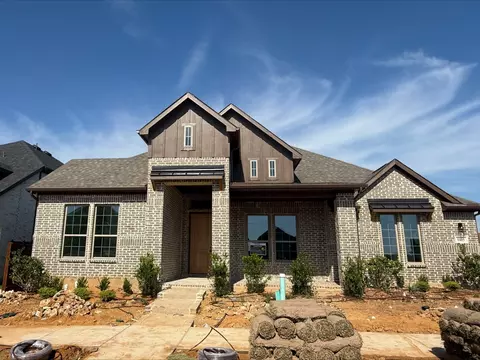 1105 Painted Lady Dr, Crowley, TX 76036