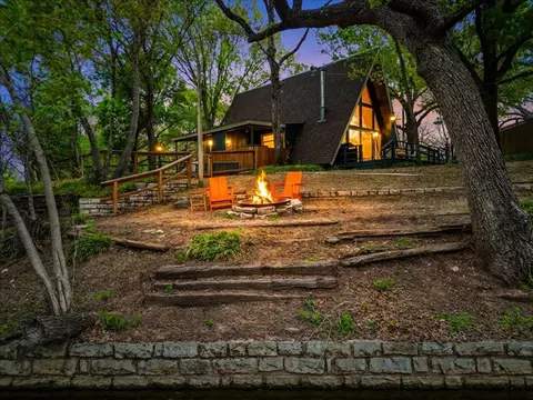 500 Gemini Ct, Granbury, TX 76049
