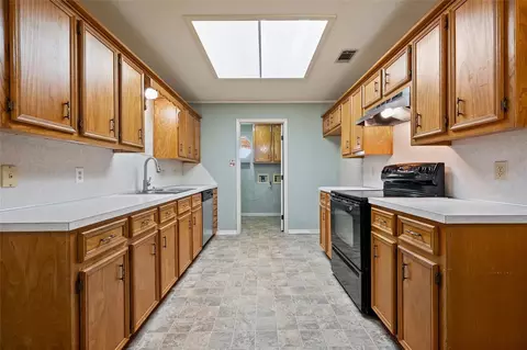 272 Locklar Loop, Waco, TX 76705 photo 13