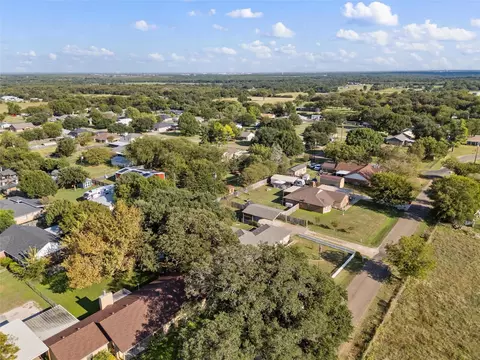 272 Locklar Loop, Waco, TX 76705 photo 36