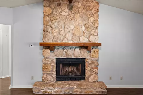 272 Locklar Loop, Waco, TX 76705 photo 9
