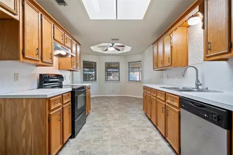 272 Locklar Loop, Waco, TX 76705 photo 14