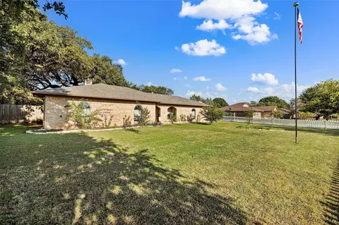272 Locklar Loop, Waco, TX 76705 photo 4