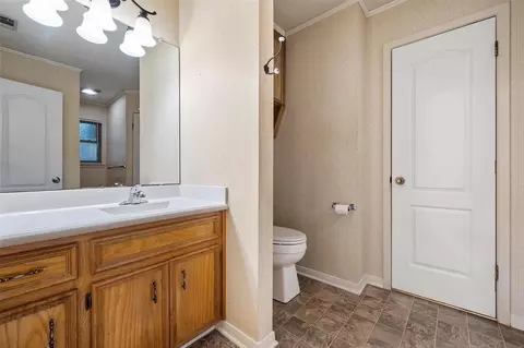 272 Locklar Loop, Waco, TX 76705 photo 19